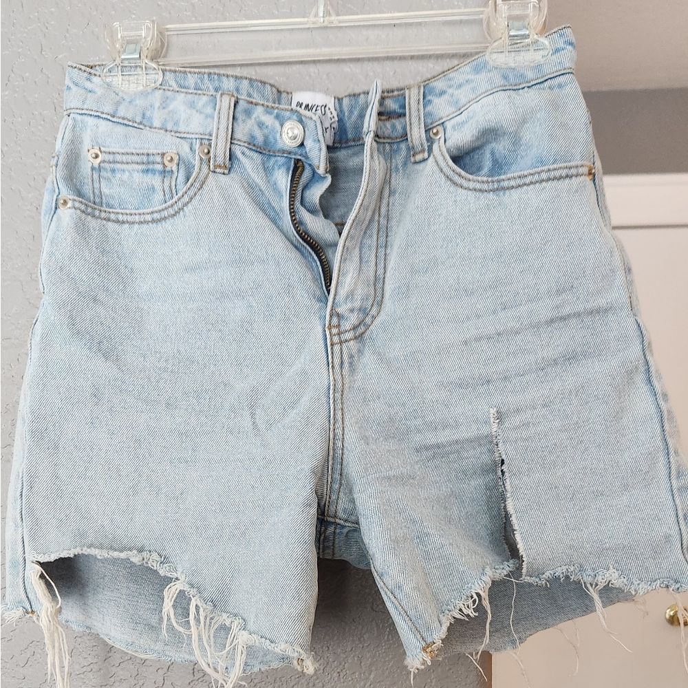 Princess Polly Denim Distressed Shorts, Size 6